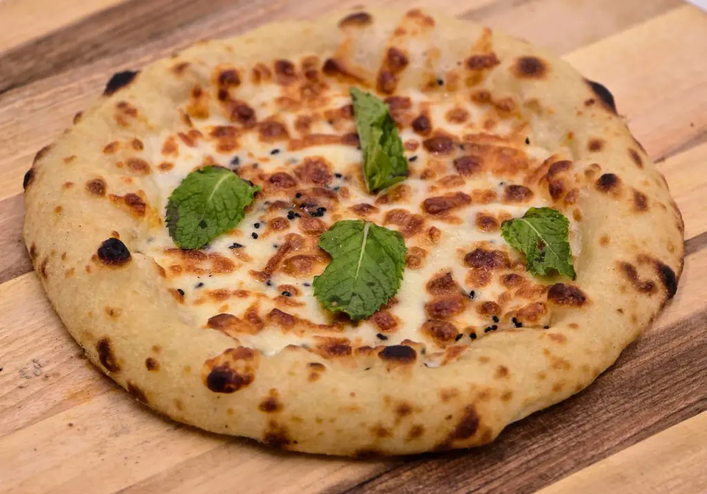 Cheese with Parsley جبنة بقدونس